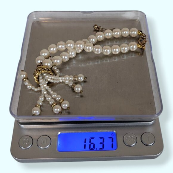 (2/$20) White Faux Pearl Tassel Bracelet - Picture 5 of 5